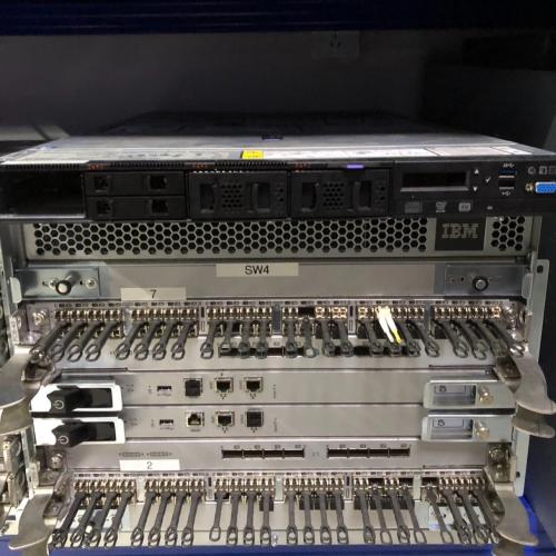  IBM 7042-CR9-HMC - RACK MOUNT HW MGMT CONSOLE